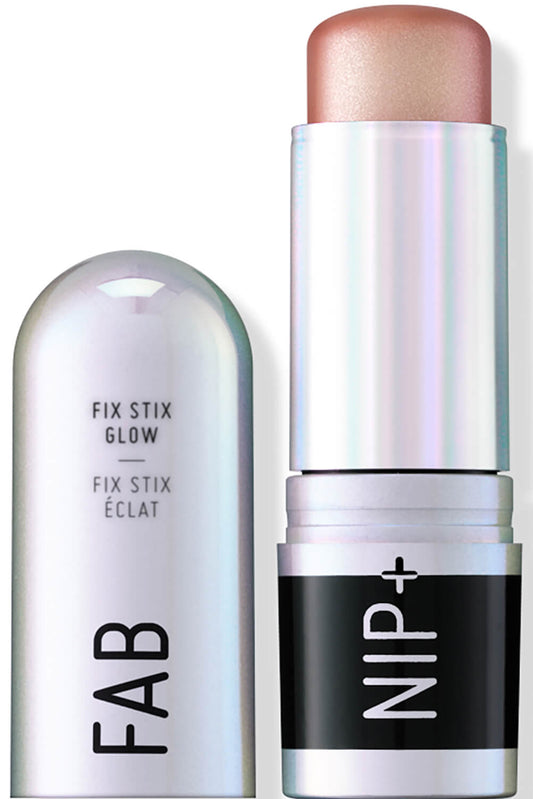 Nip+Fab Fix Stix Glow Galaxy قلم إضاءة وتنوير بتركيبة كريمية قابلة للمزج لبشرة متألقة، حجم عادي